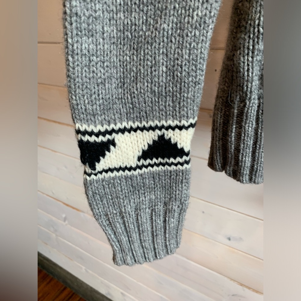 Aritzia TNA | Sea to Sky 100% Lambswool Zip Up Sweater - Picture 6 of 9